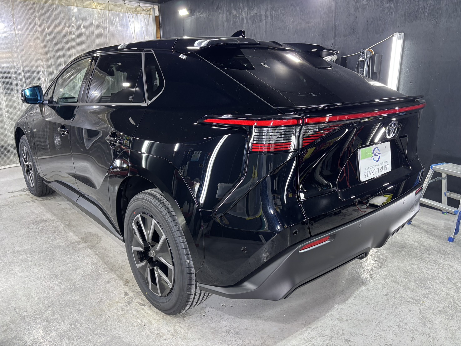 トヨタ BZ4X 施工写真 (2)