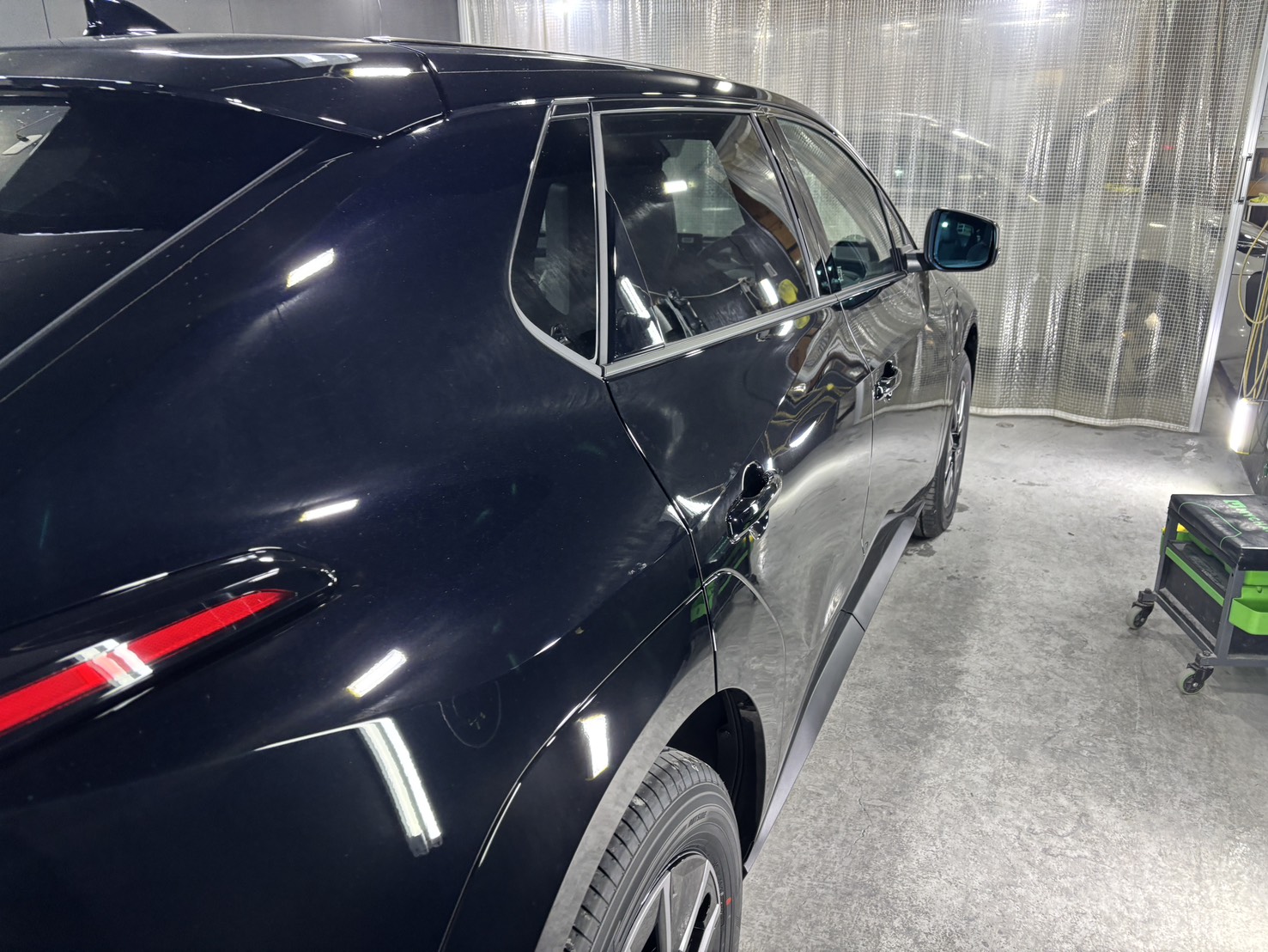 トヨタ BZ4X 施工写真 (3)