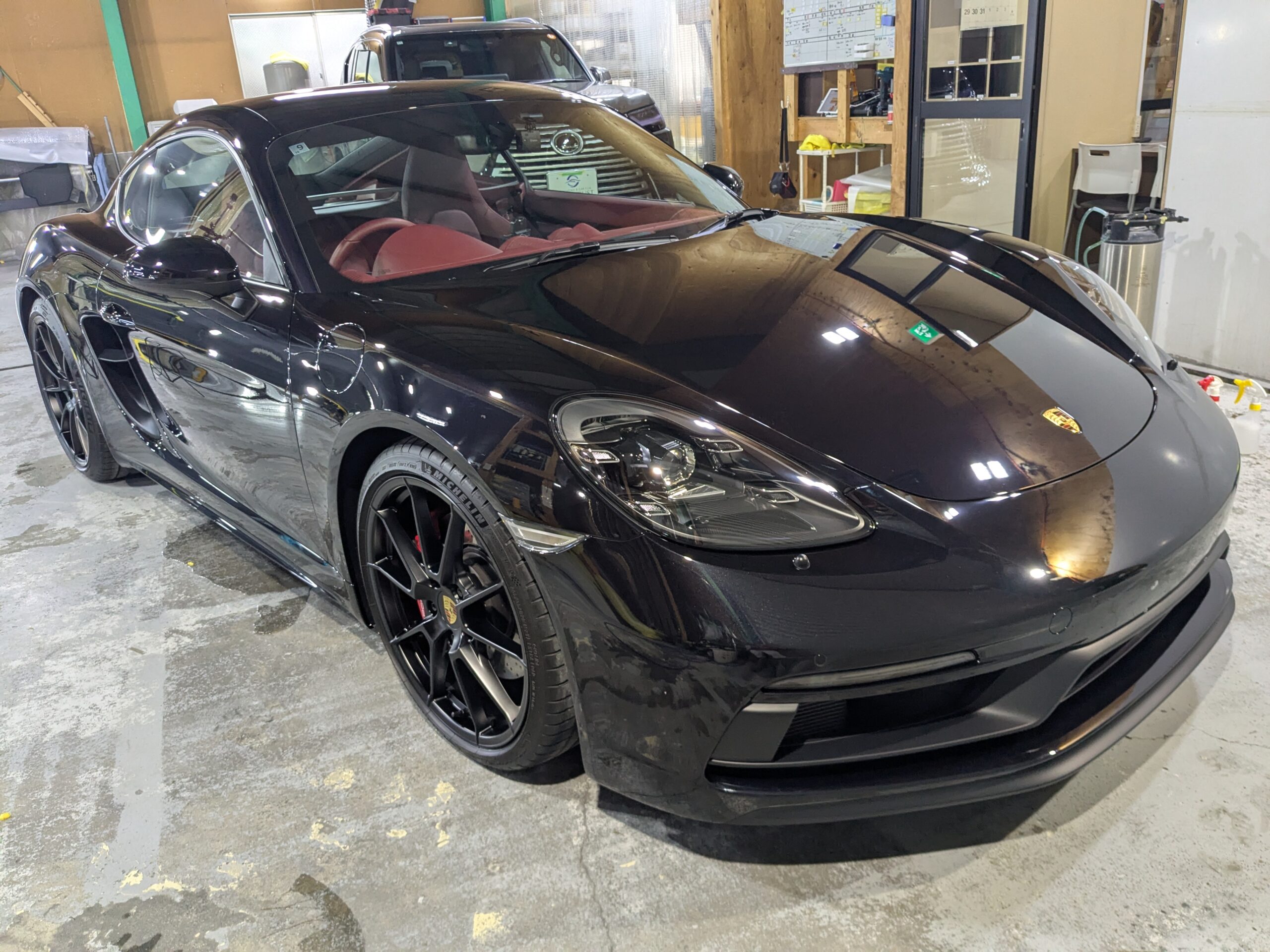 ポルシェ 718ケイマン4.0GTS 施工の様子