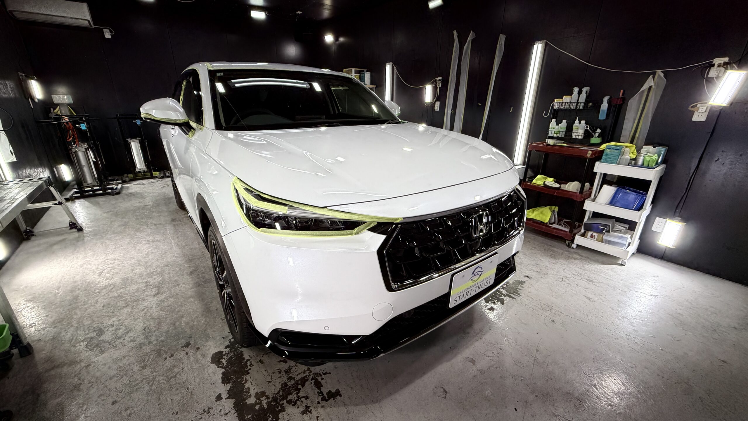 ホンダ ヴェゼル 施工写真 (1)