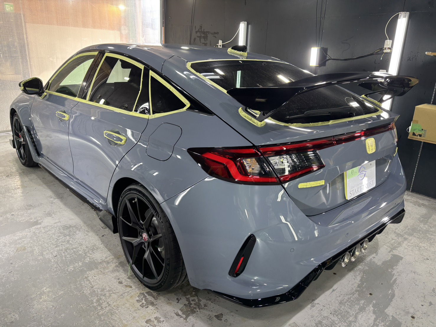 ホンダ シビックタイプR 2026年式 施工の様子