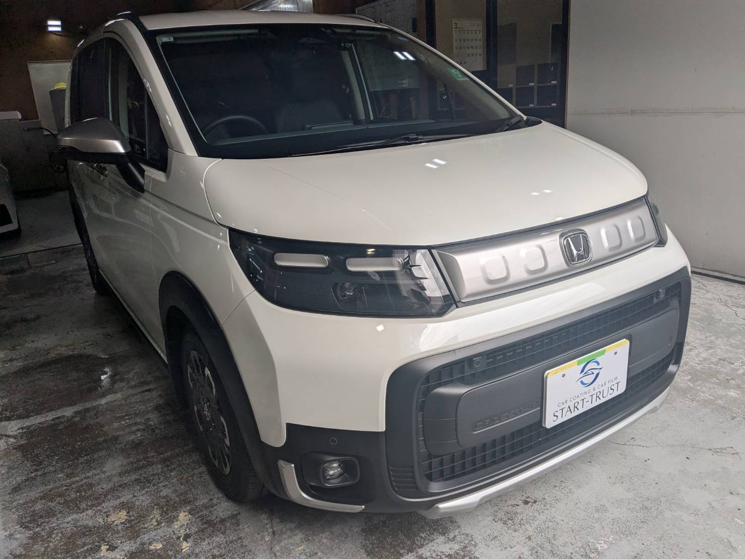 ホンダ フリードクロスター 施工写真 (4)