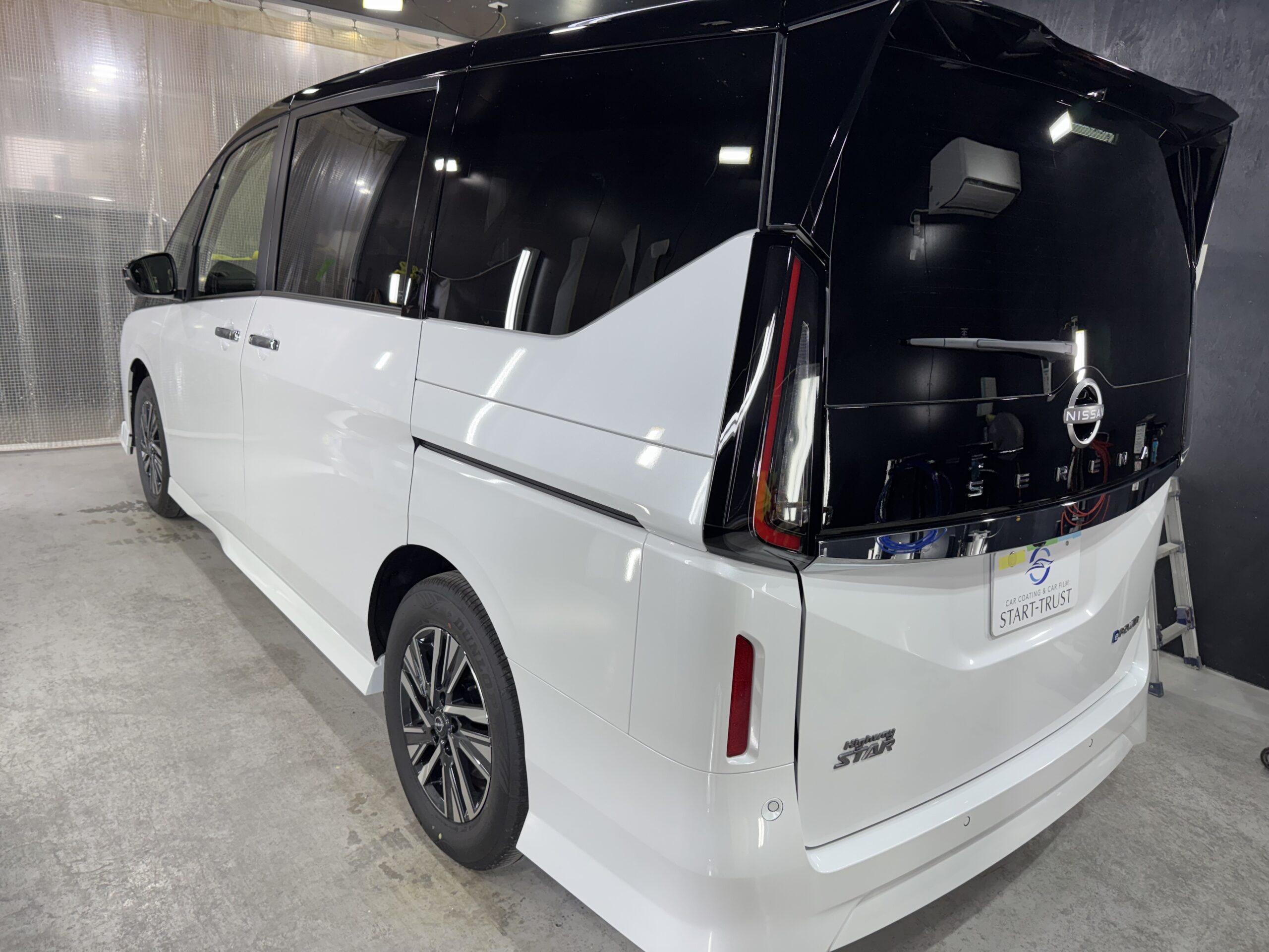 日産 施工の様子