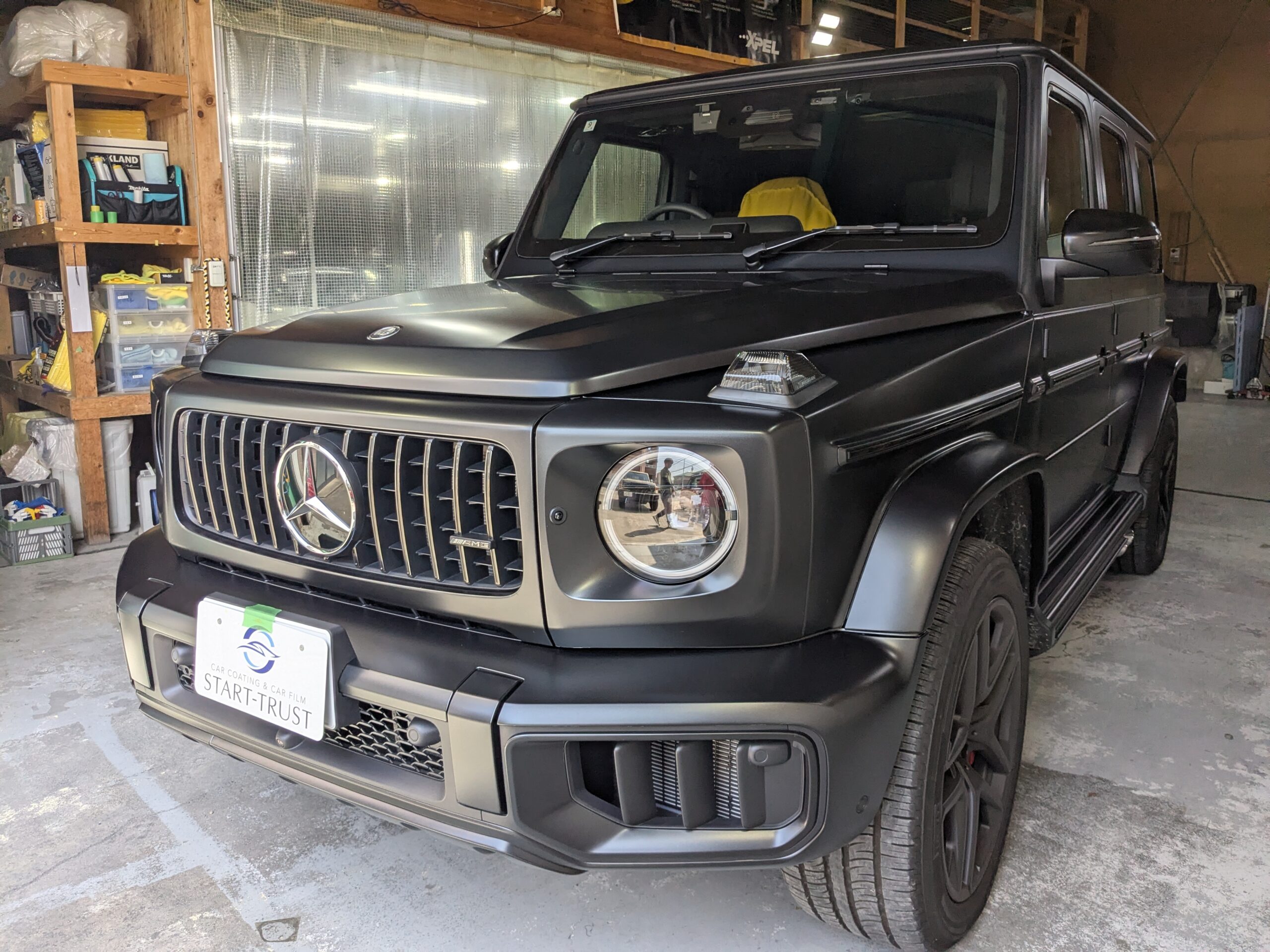 メルセデス・ベンツ 施工の様子