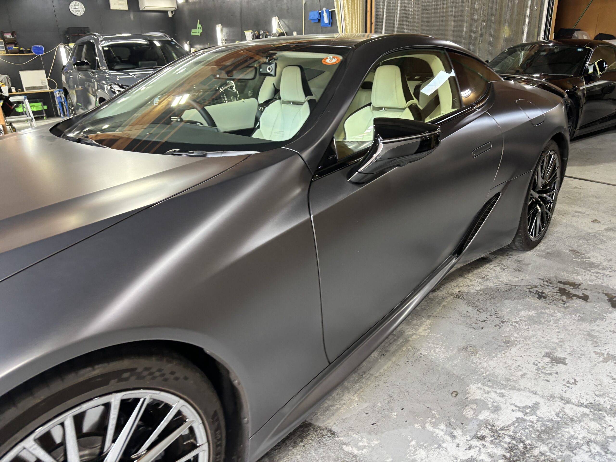 レクサス LC500 ピナクル クーペ 2025年式 施工の様子