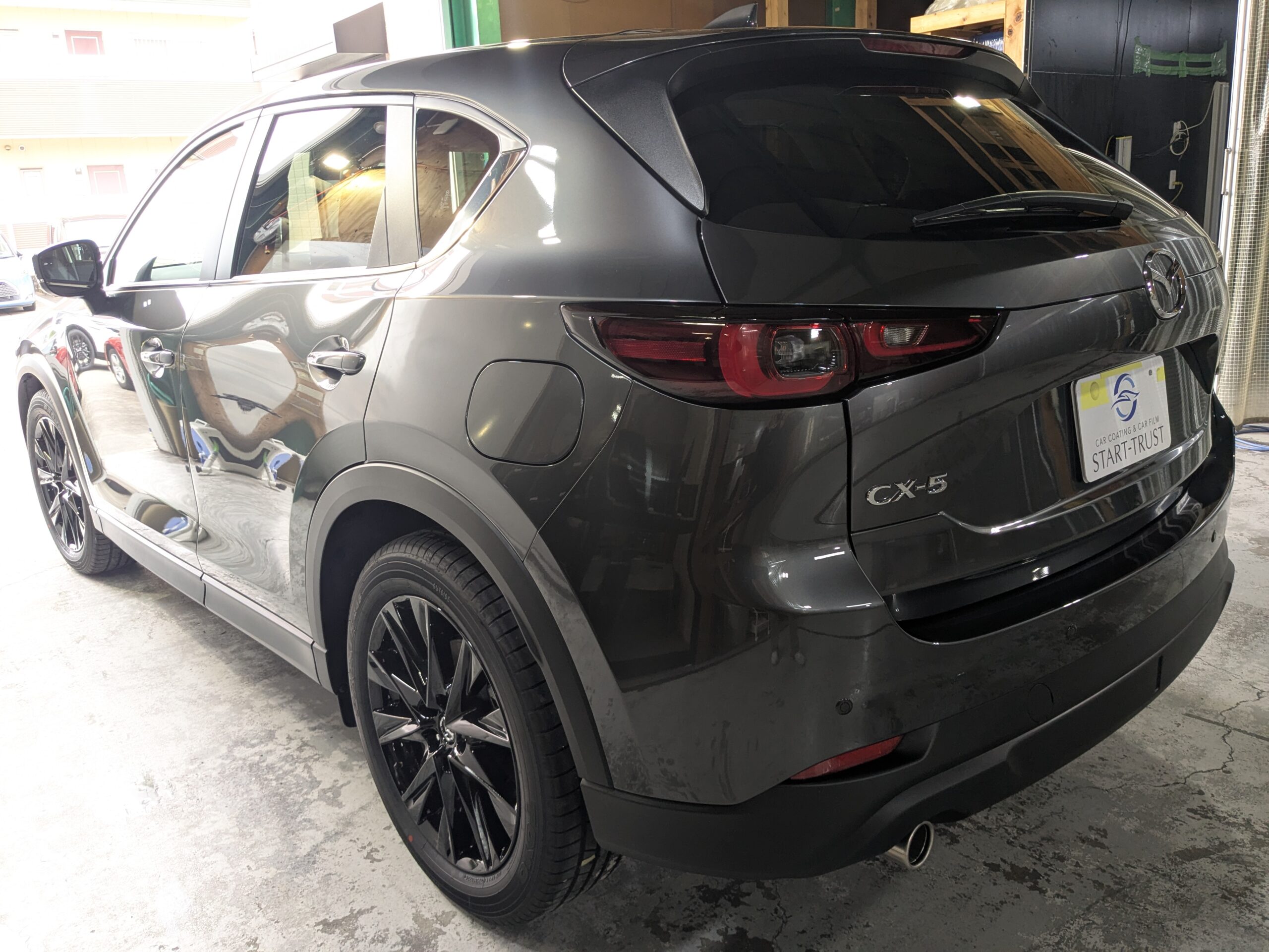 マツダ CX-5 2026年式 施工の様子