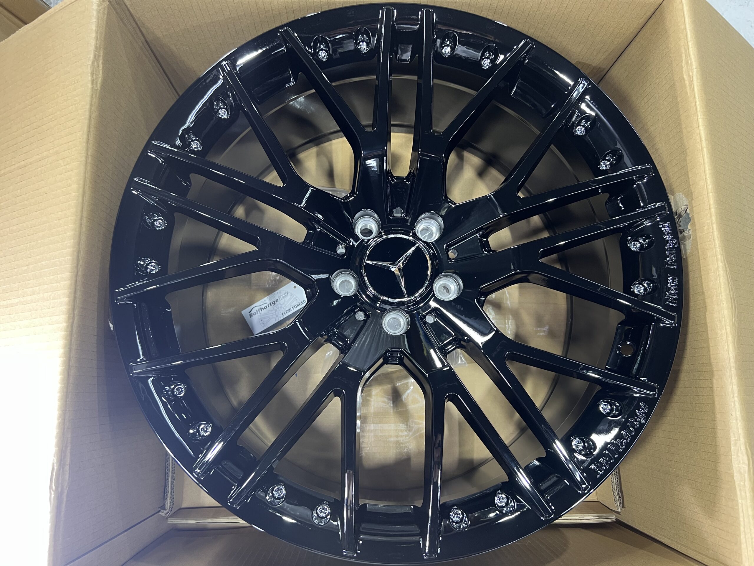 メルセデス・ベンツ 施工の様子