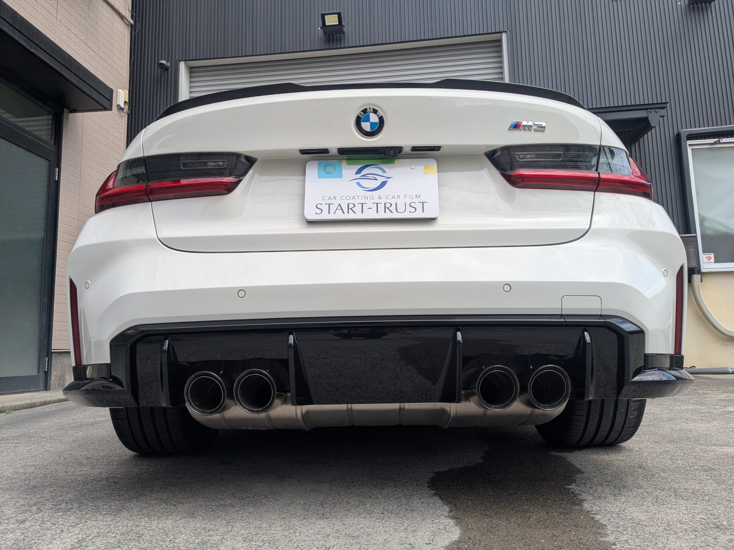 BMW M3 2025年式 施工の様子