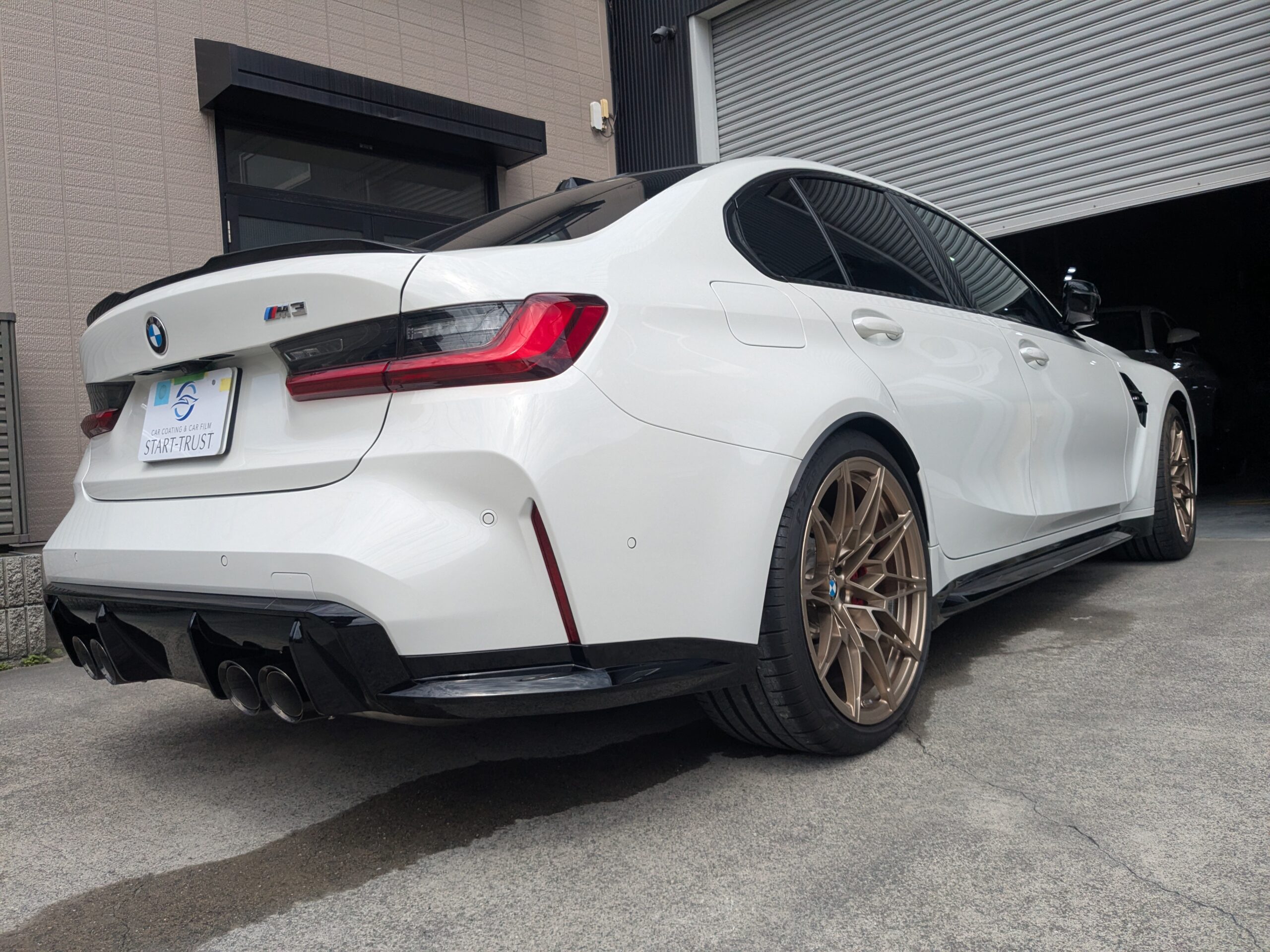 BMW M3 2025年式 施工の様子