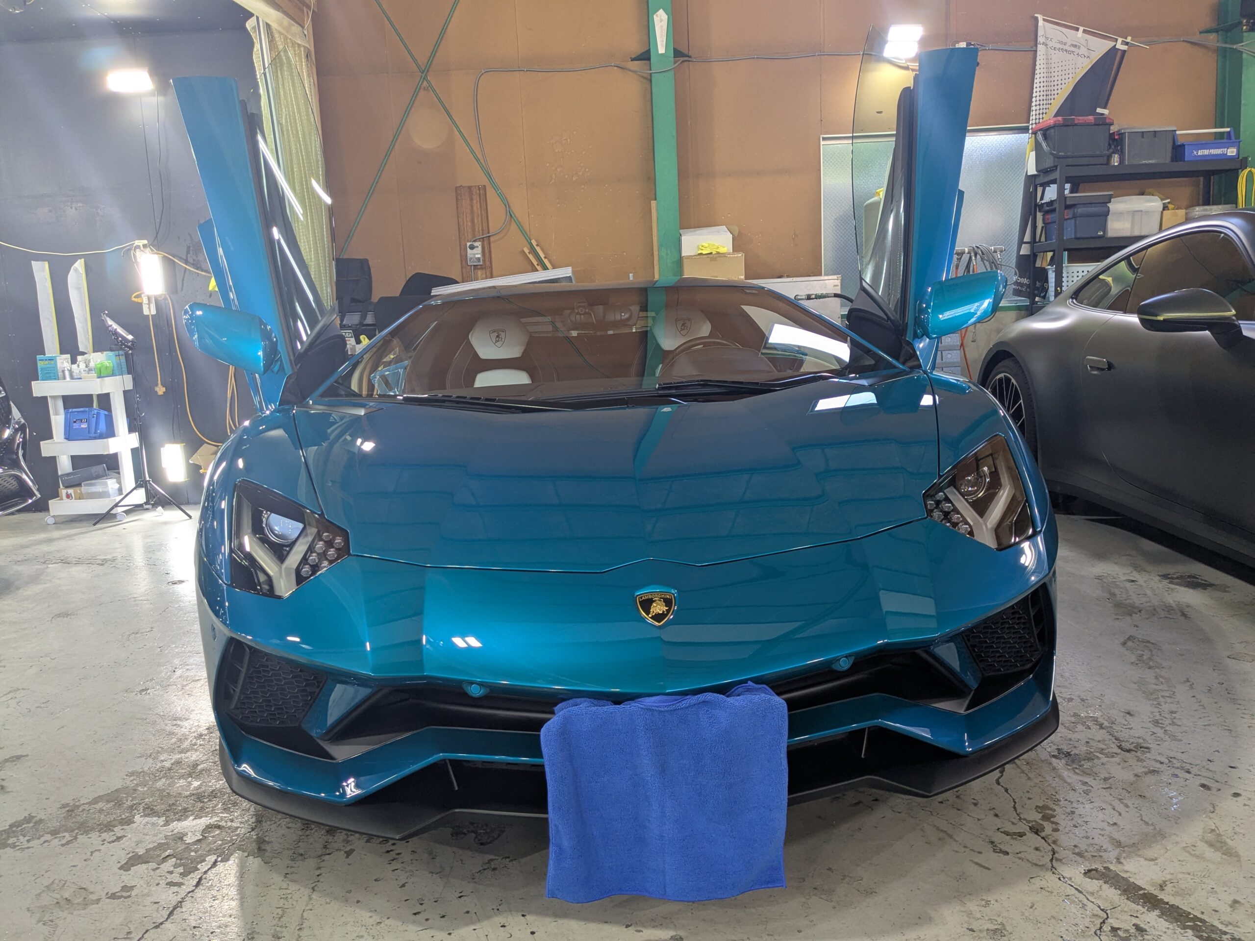 その他輸入車 施工の様子