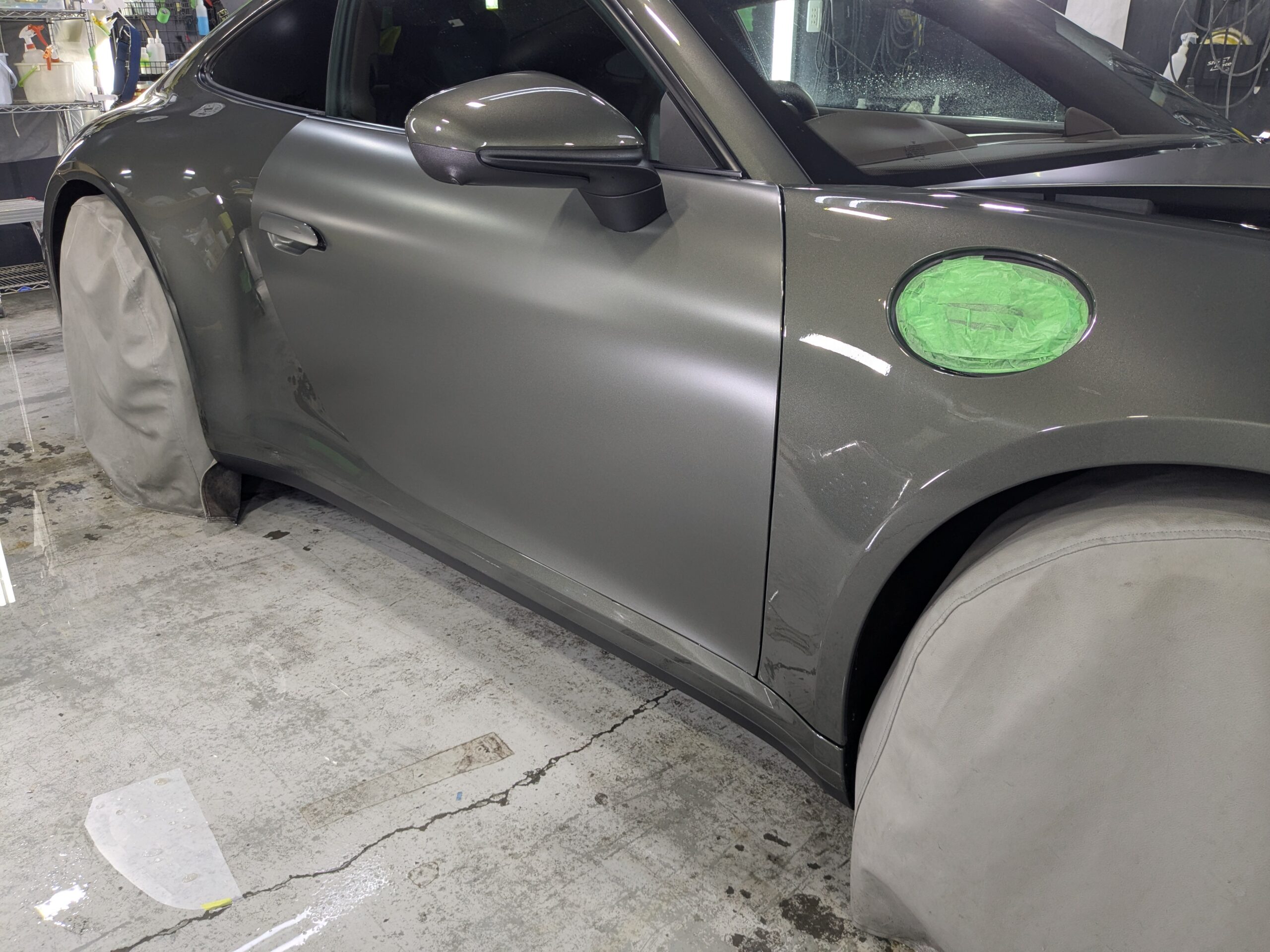 ポルシェ 911 カレラS 2026年式 施工の様子