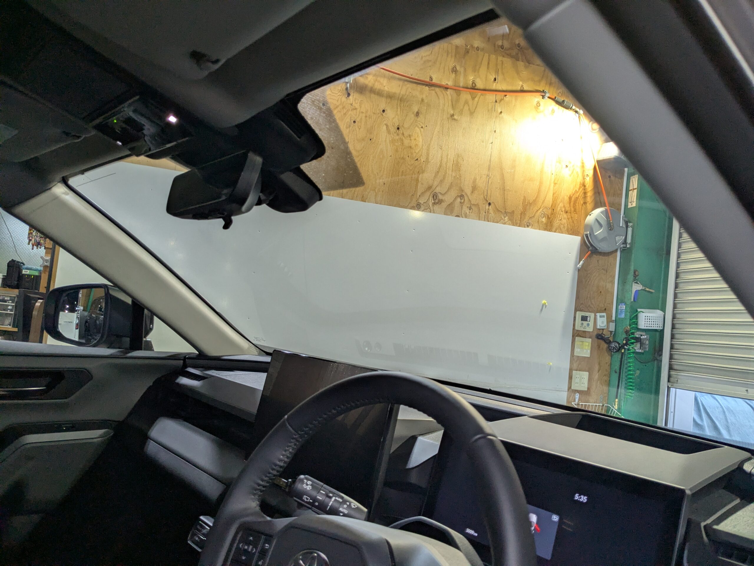 トヨタ RAV4 2026年式 施工の様子
