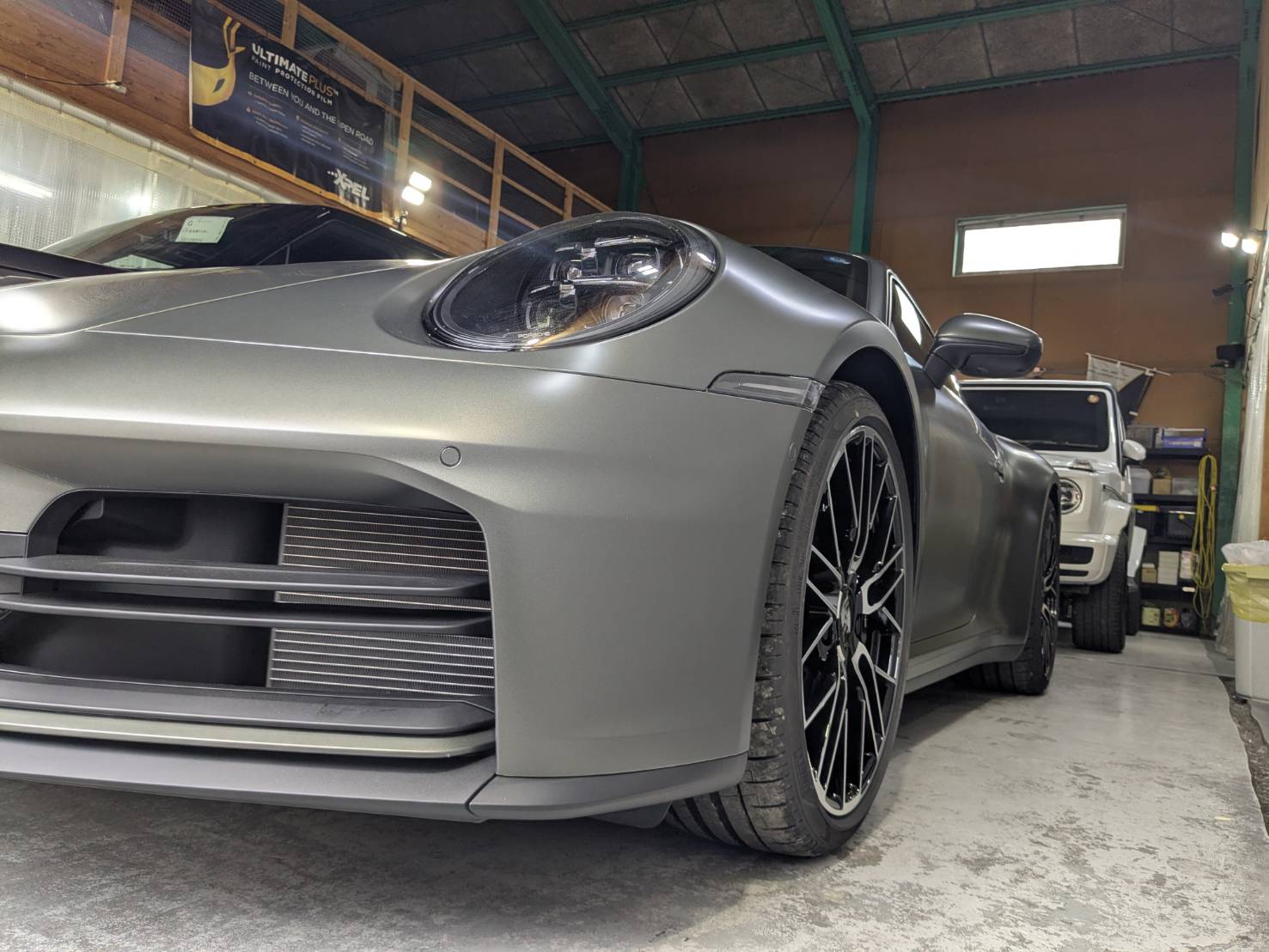 ポルシェ 911 カレラS 2026年式 施工の様子