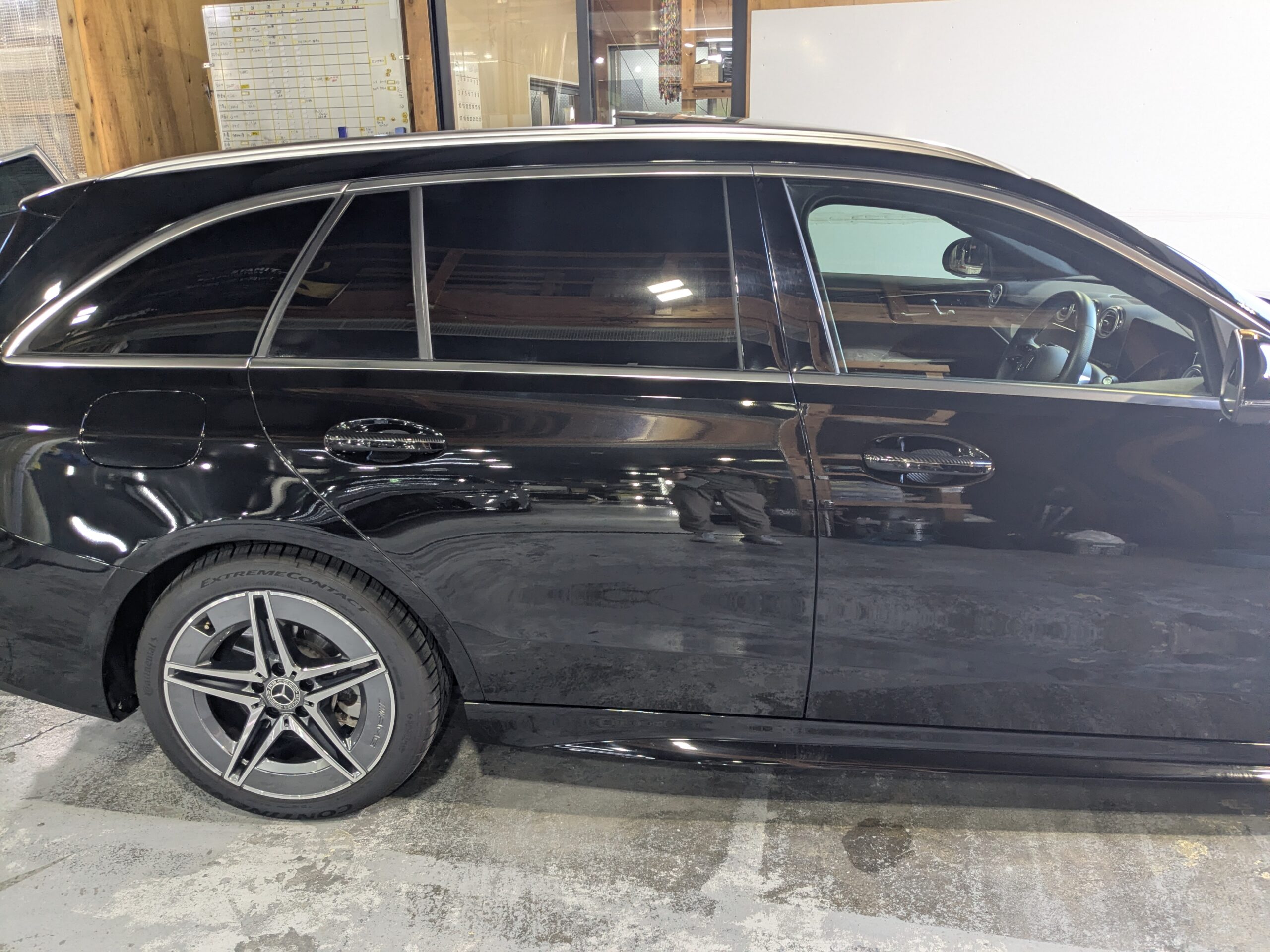 20260525_メルセデスベンツ・Cクラス220d_戸澤さま 施工の様子