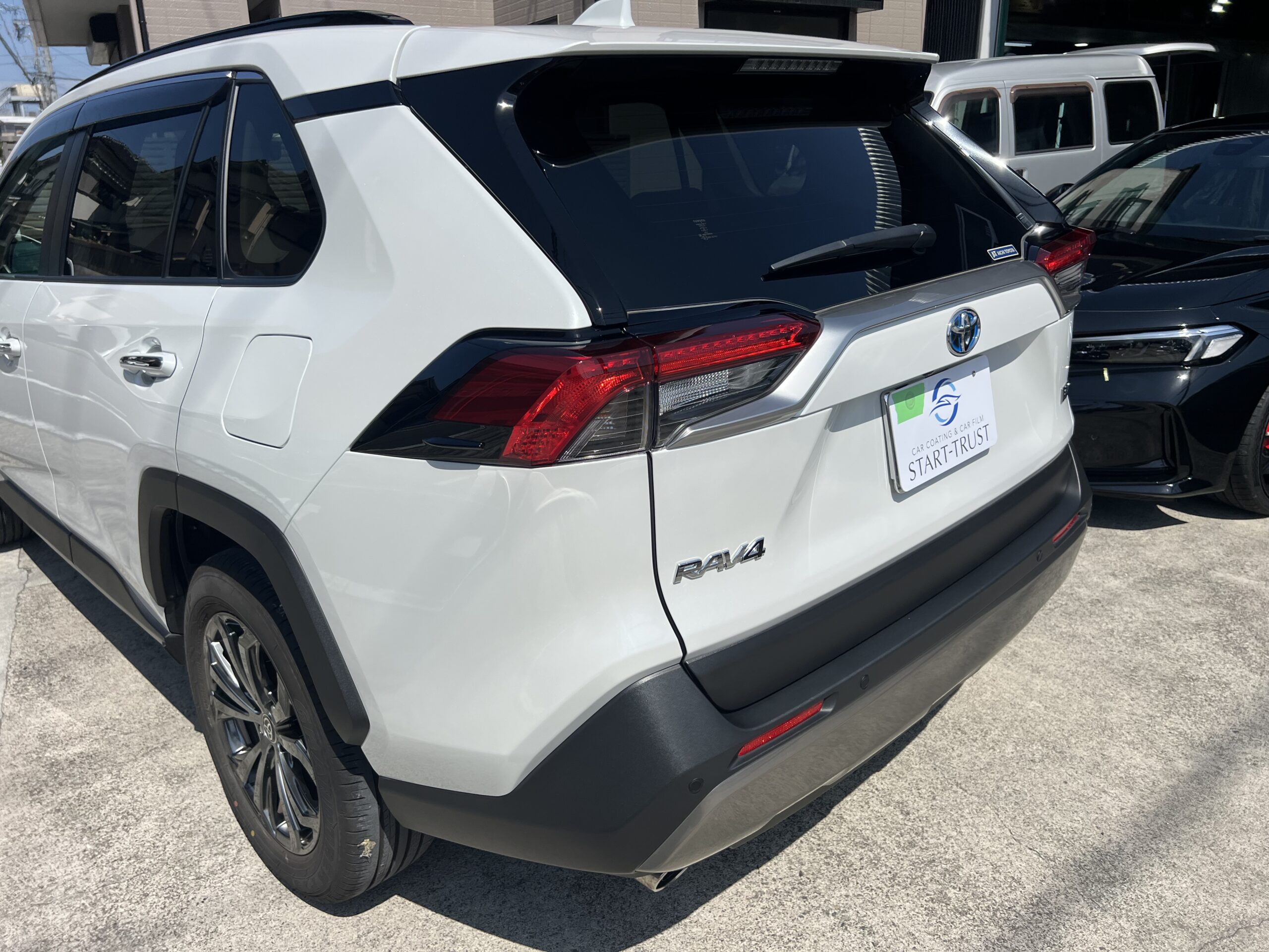 20260525_トヨタ・RAV4・2024_岸岡さま 施工の様子