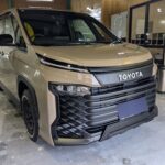 トヨタ VOXYカスタム 2026年式 施工の様子