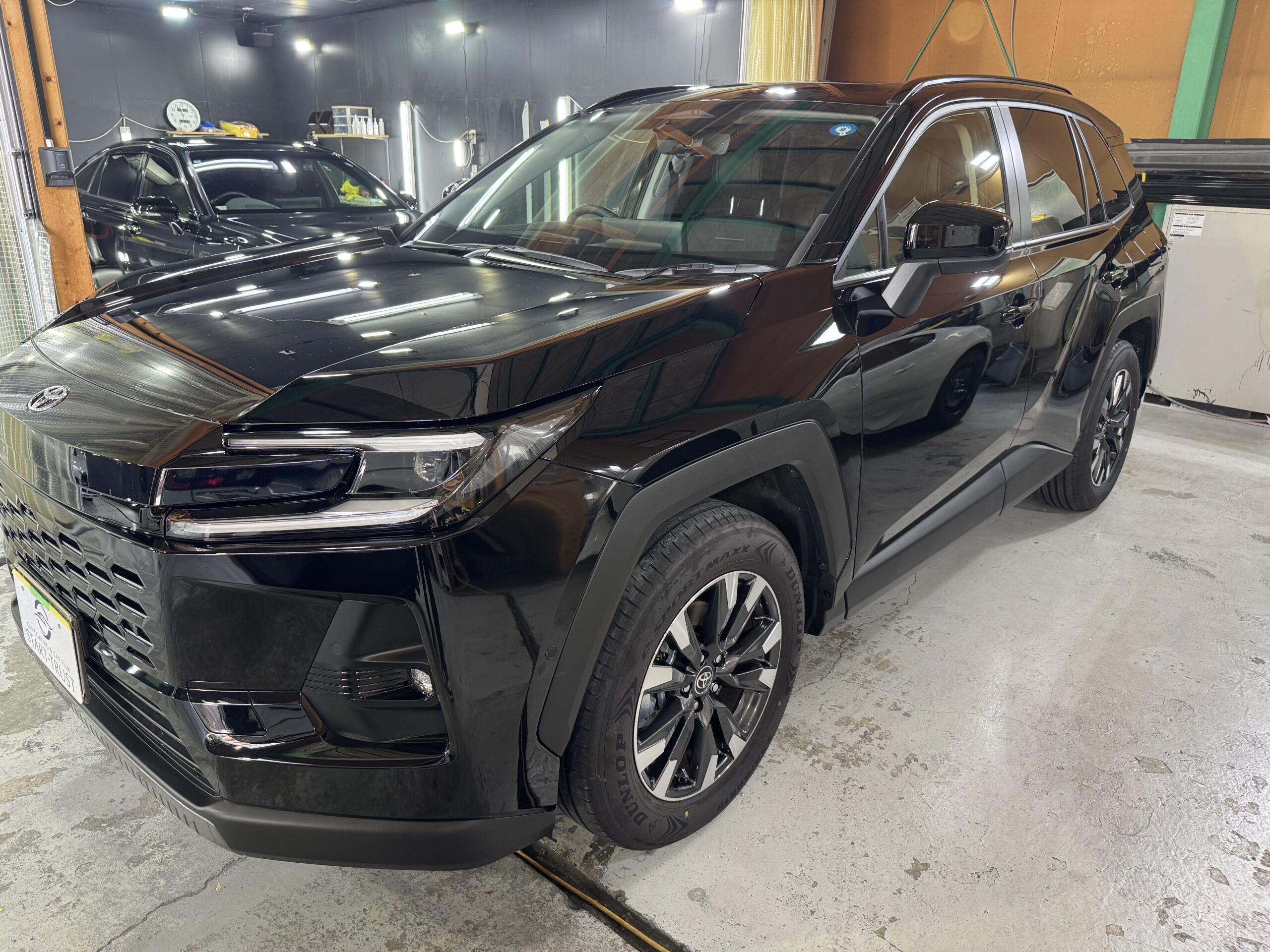 トヨタ RAV4 2026年式 施工の様子