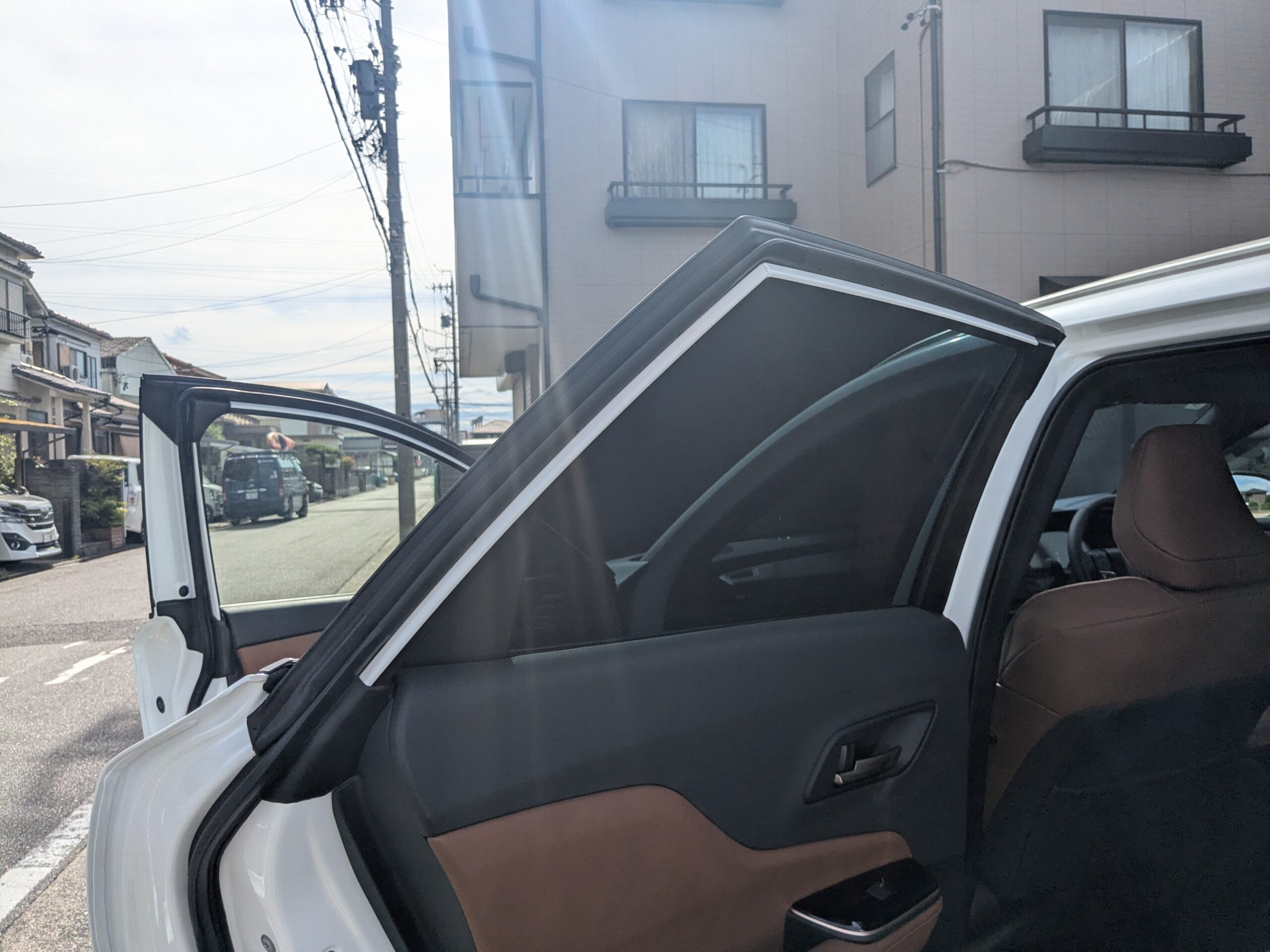 トヨタ クラウンエステート 2025年式 施工の様子