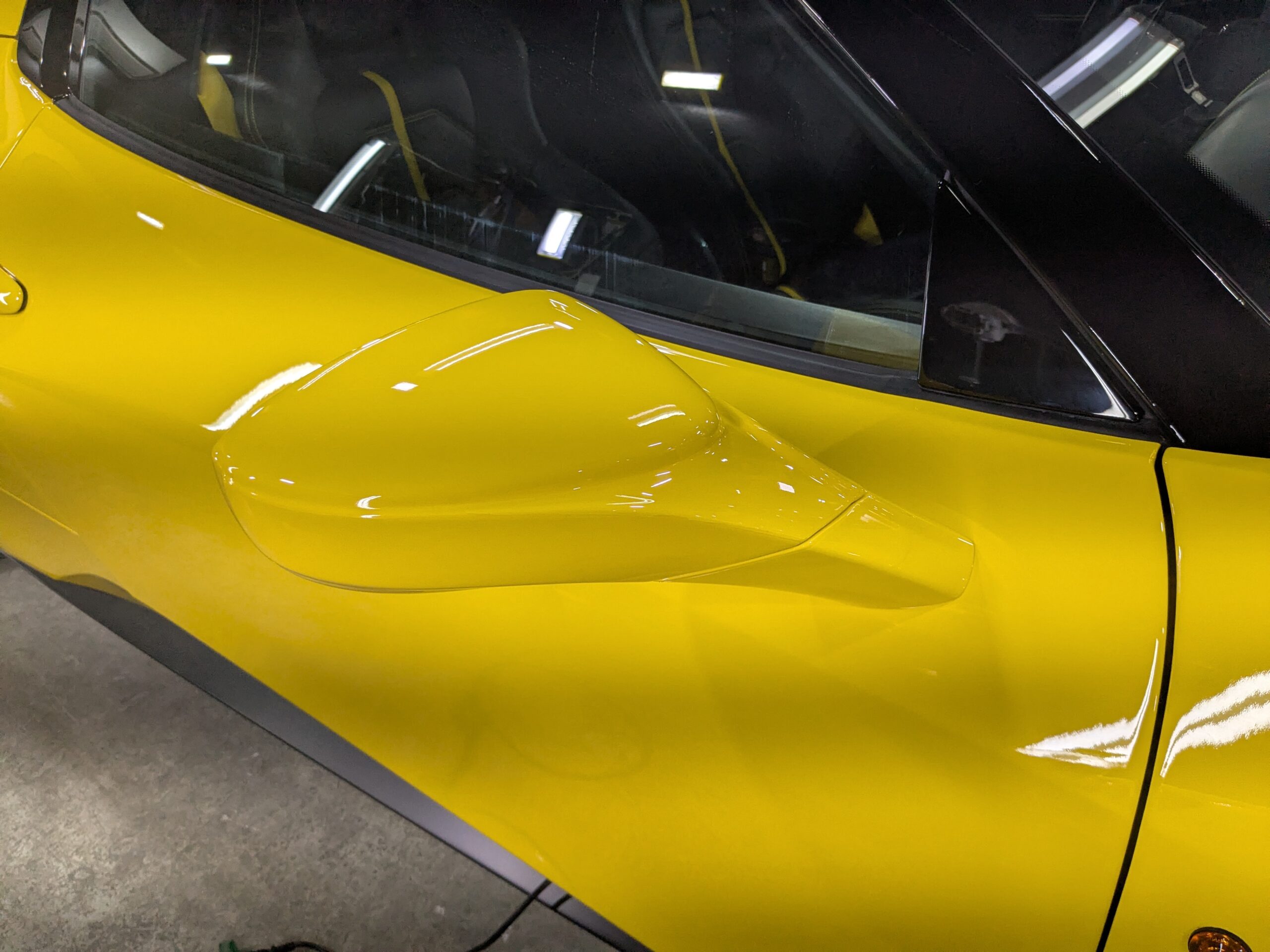 フェラーリ 458スパイダー 2013年式 施工の様子