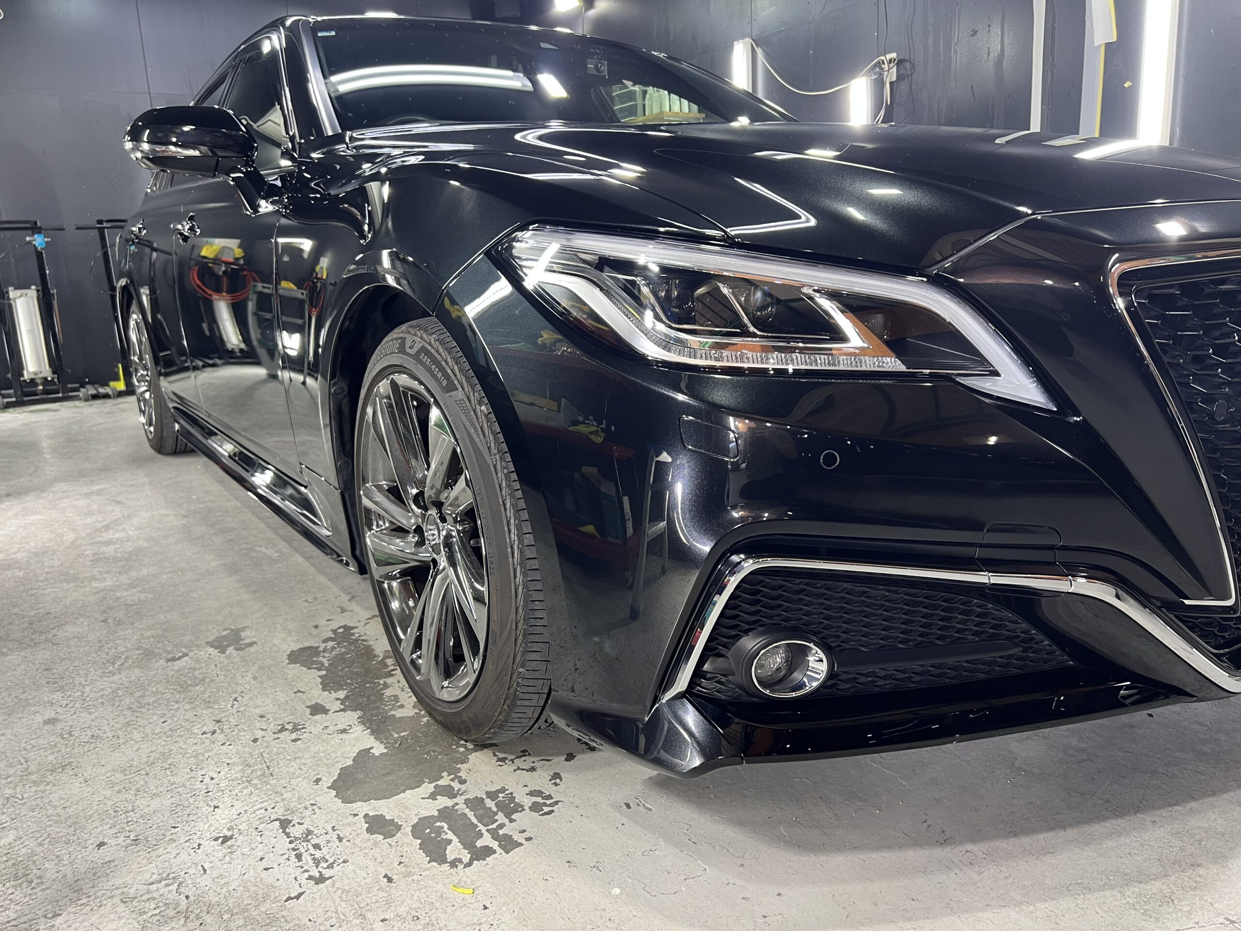 トヨタ クラウン 2022年式 施工の様子