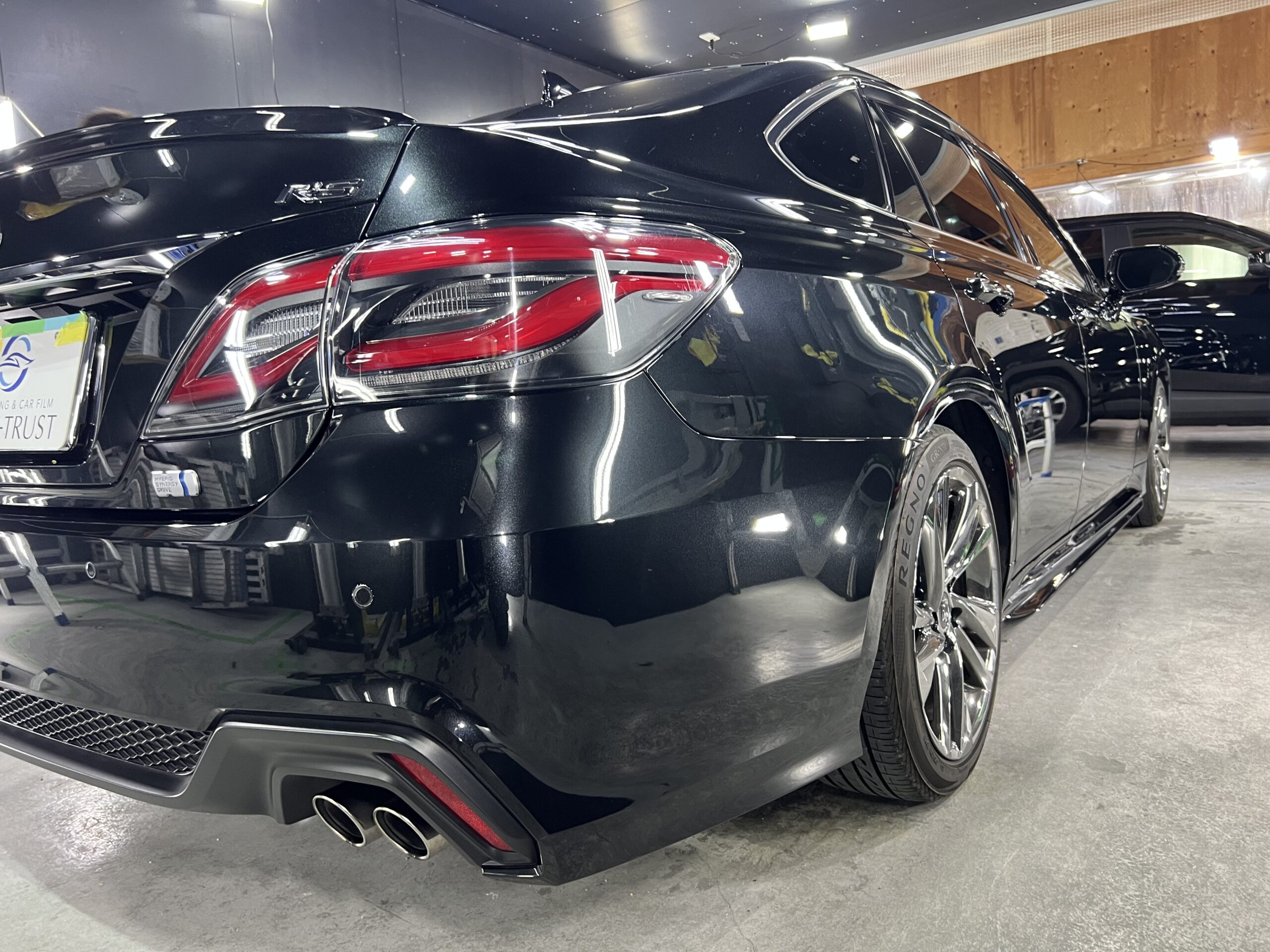 トヨタ クラウン 2022年式 施工の様子