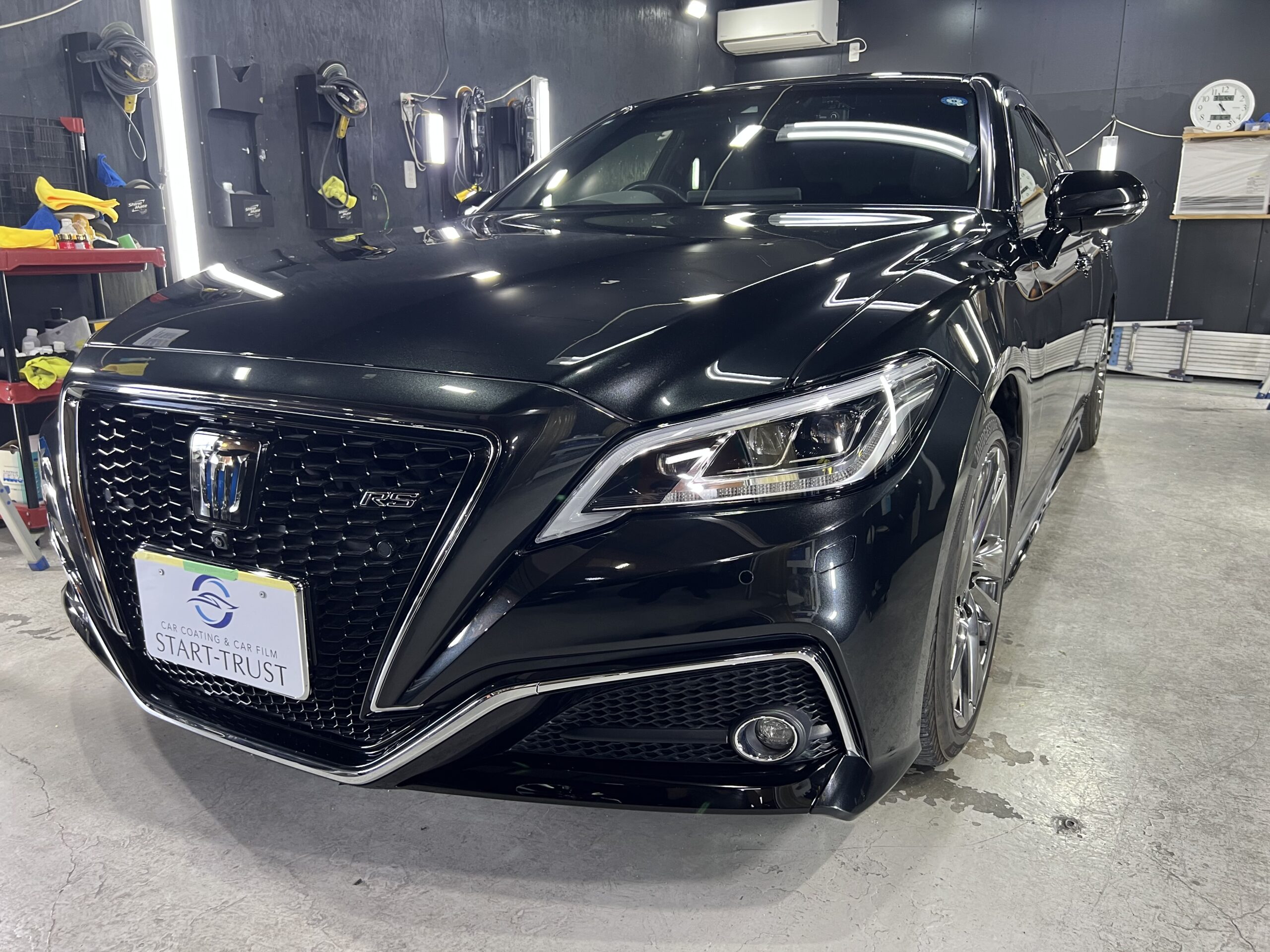 トヨタ クラウン 2022年式 施工の様子