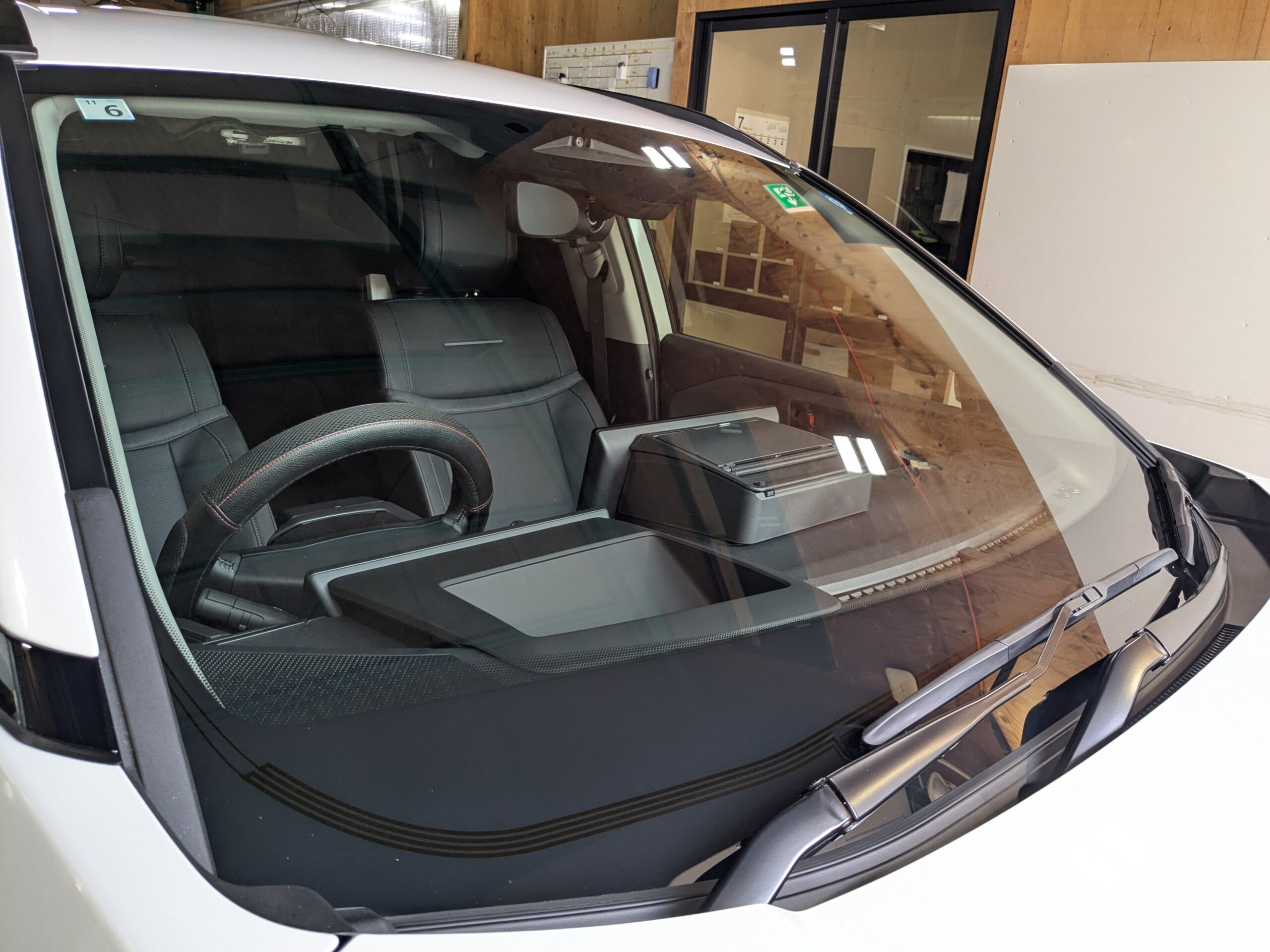 トヨタ RAV4 2026年式 施工の様子