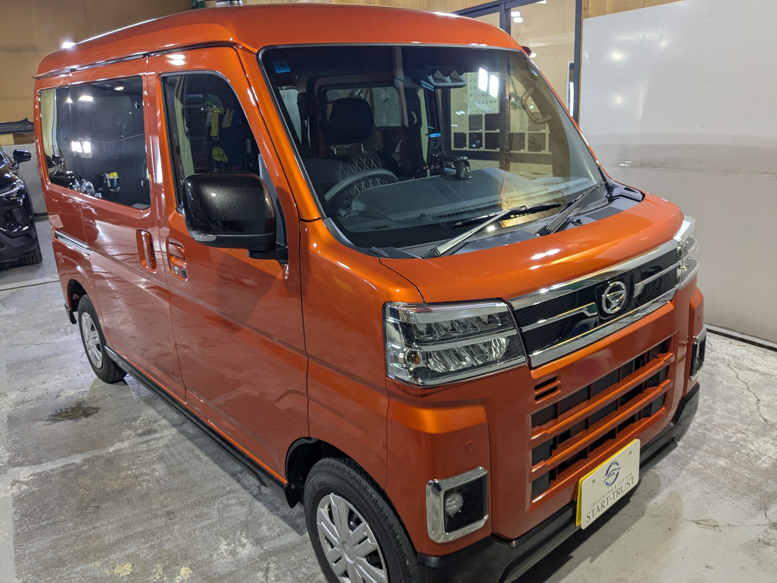 ダイハツ アトレー 2026年式 施工の様子