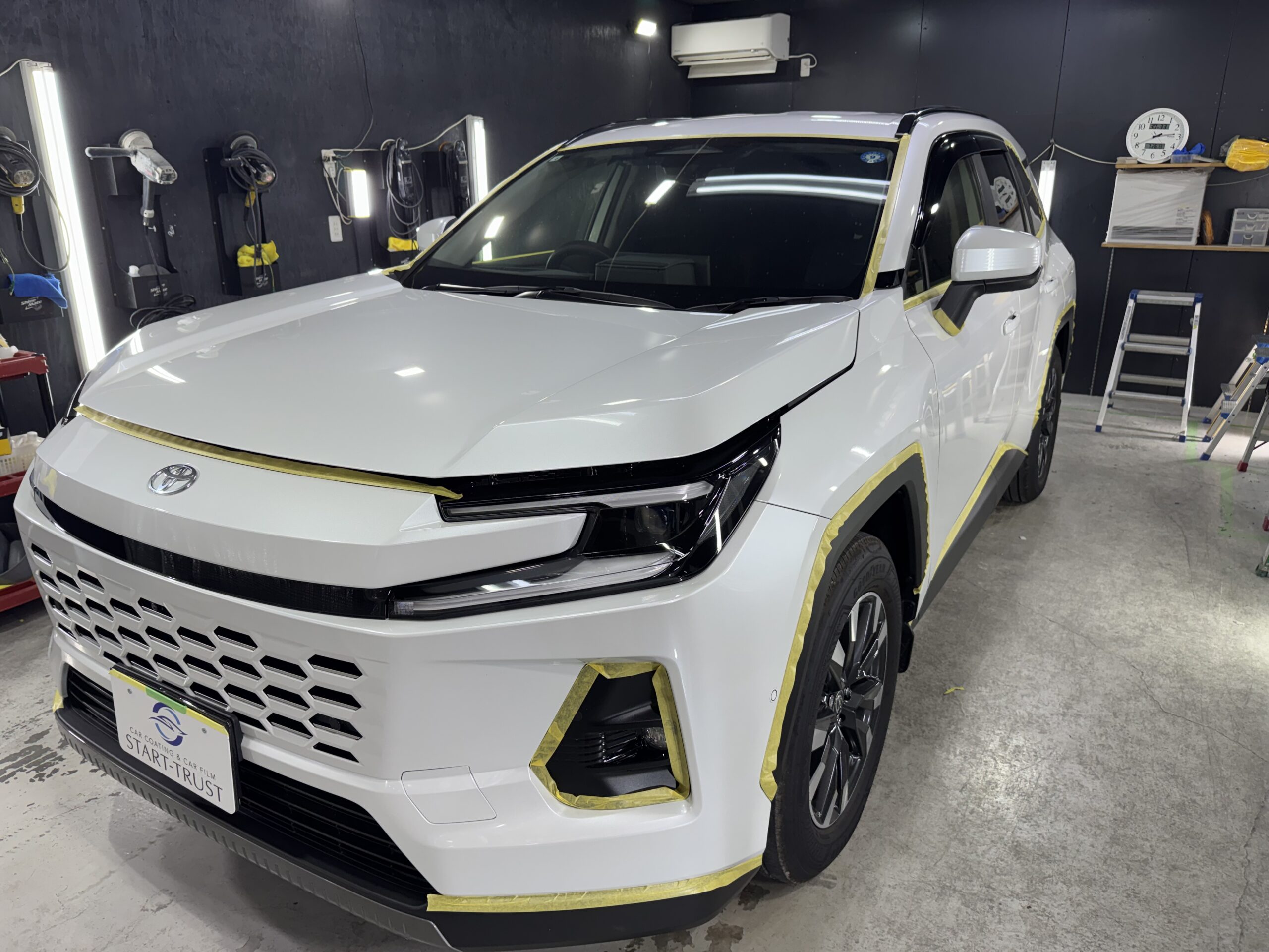 トヨタ RAV4 2026年式 施工の様子