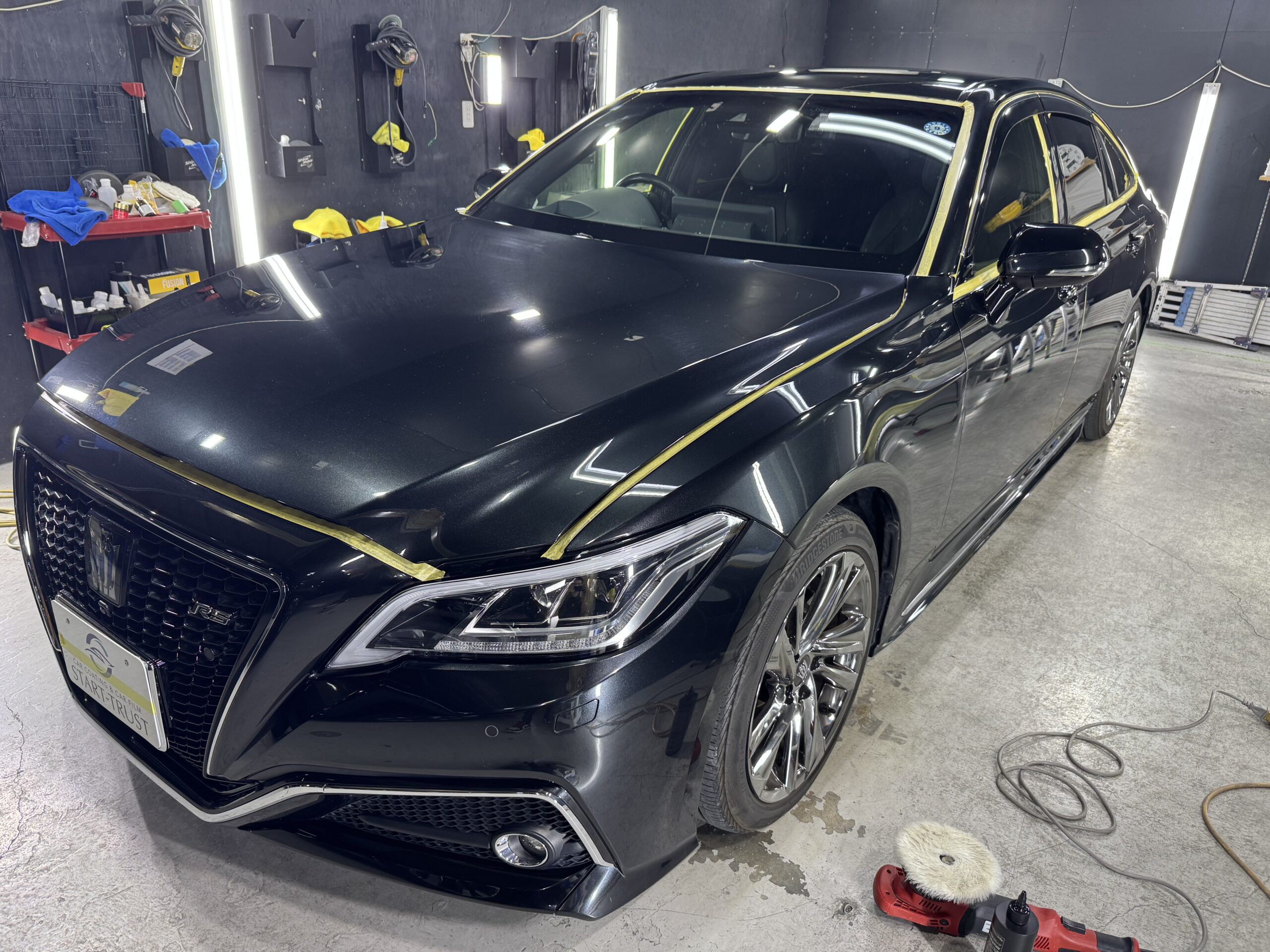 トヨタ クラウン 2022年式 施工の様子