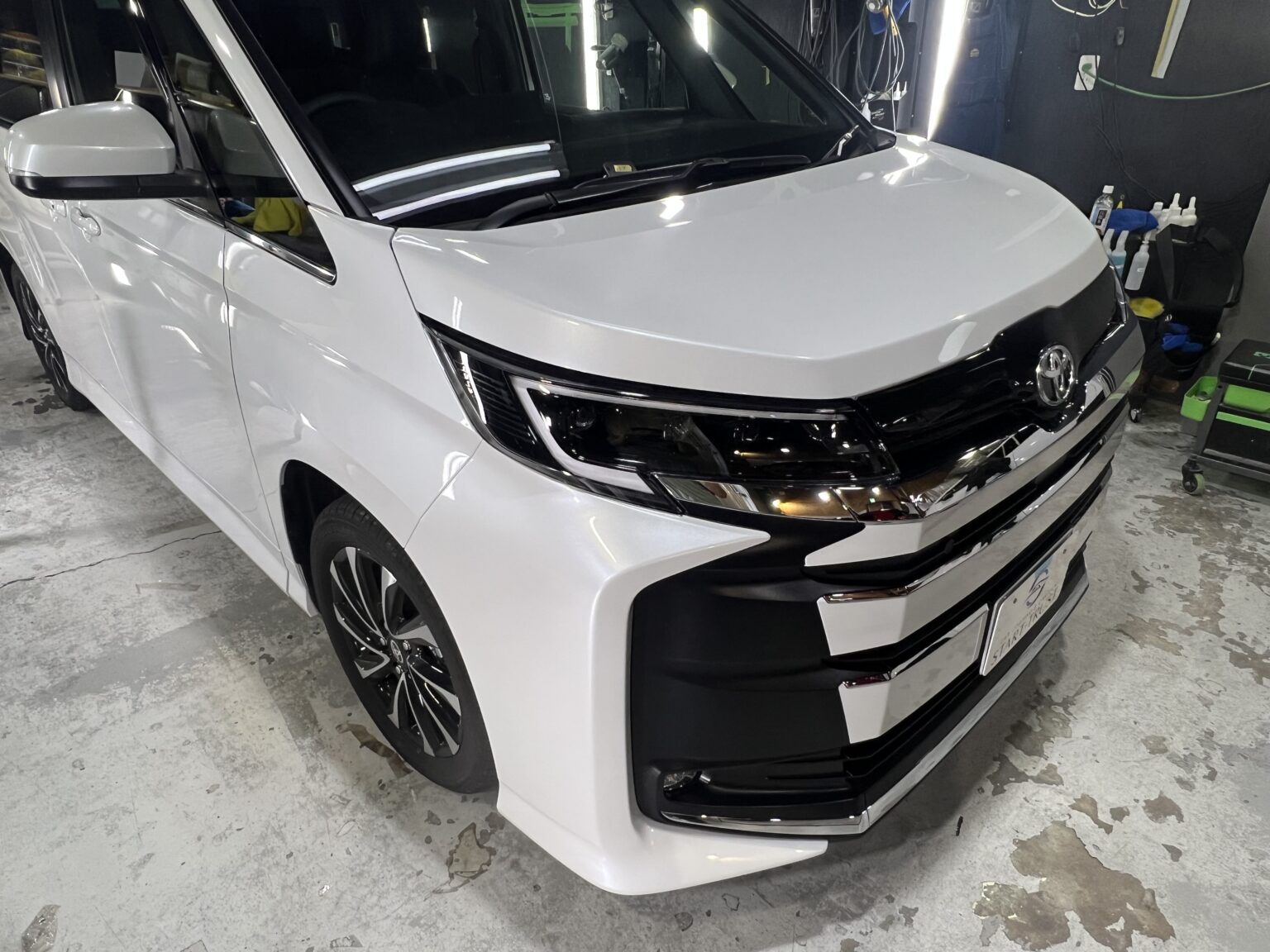 トヨタ ノア (90系)(2026年式) 施工後のボディコーティング