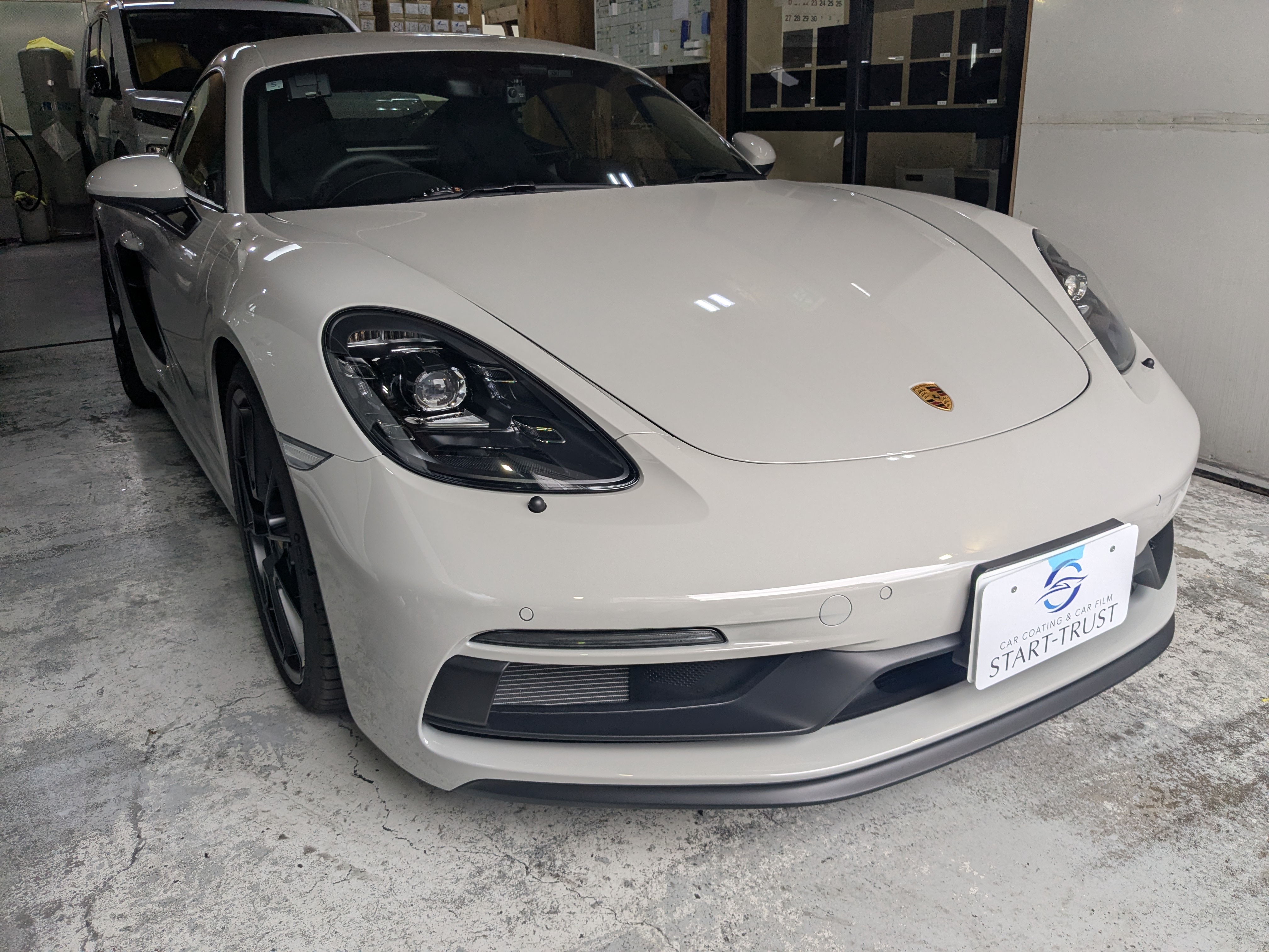 ポルシェ 718 Caymanのプロテクションフィルム｜名古屋市昭和区よりご来店・スタートラスト