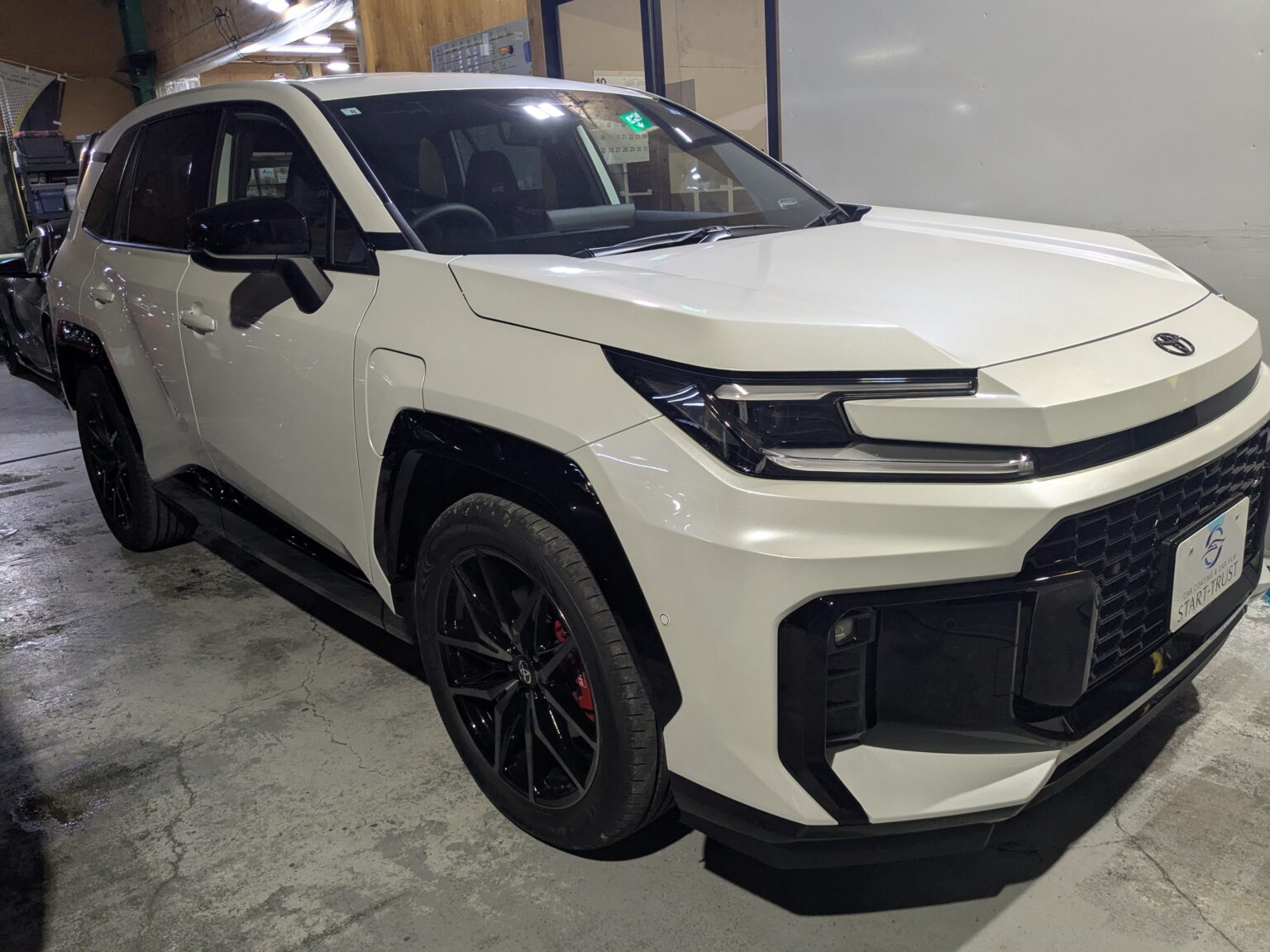トヨタ RAV4 (60系)(2026年式) プロテクションフィルムの写真