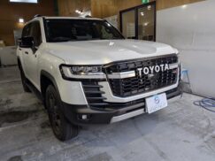 トヨタ ランドクルーザー300のプロテクションフィルム｜愛知県豊田市よりご来店・スタートラスト