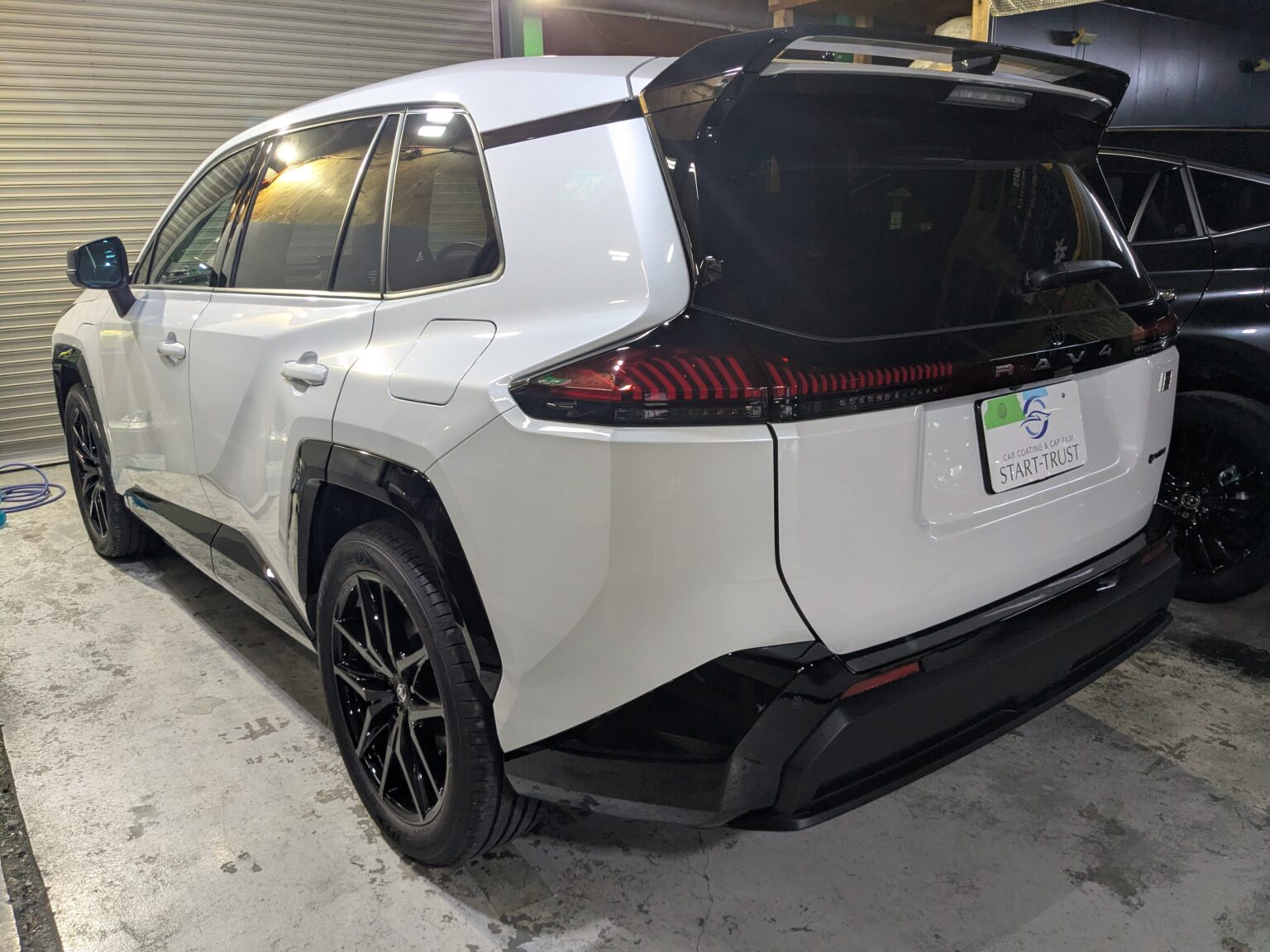 トヨタ RAV4 (60系)(2026年式) プロテクションフィルムの写真